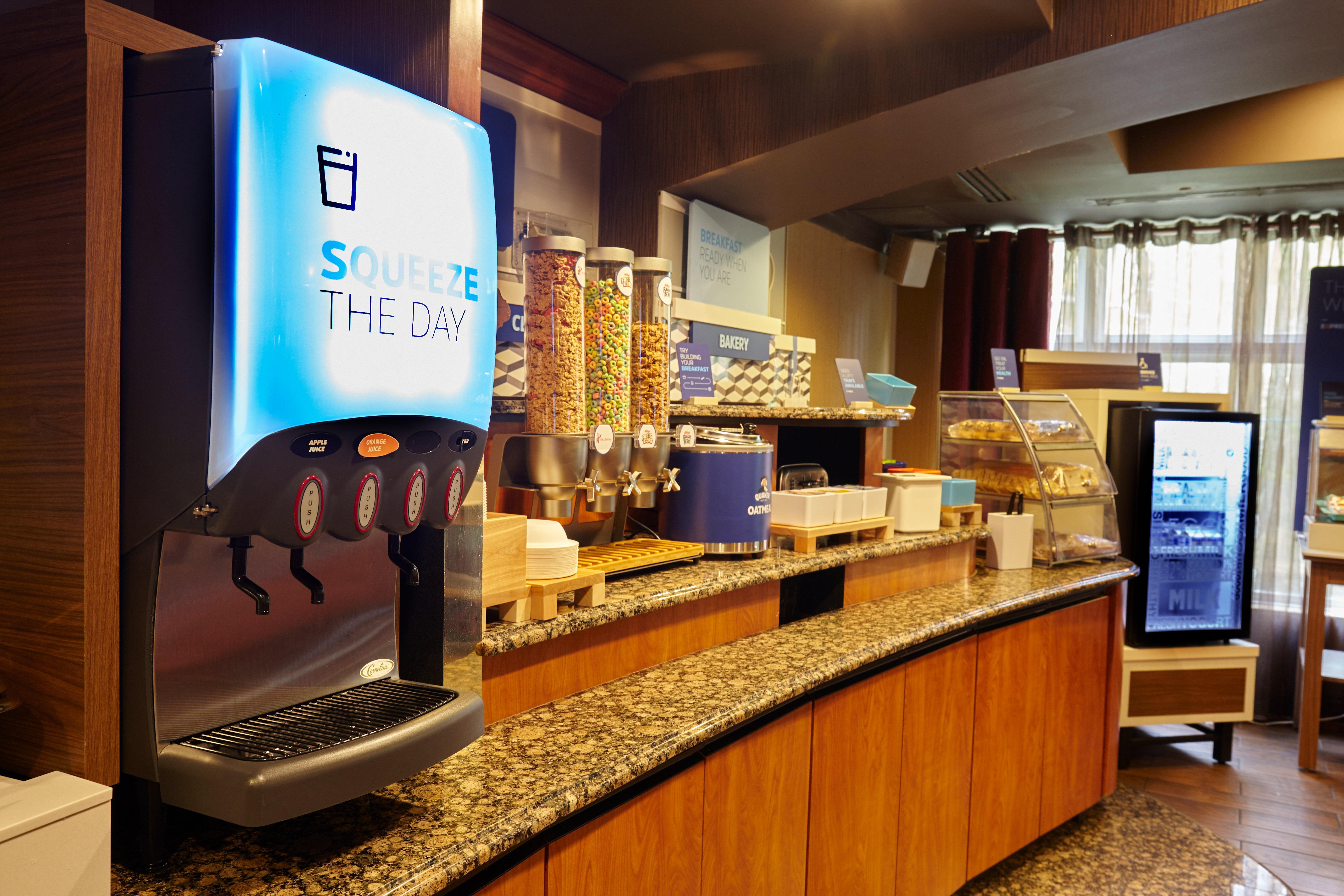 Holiday Inn Express Hotel & Suites Vineland Millville By Ihg Εξωτερικό φωτογραφία