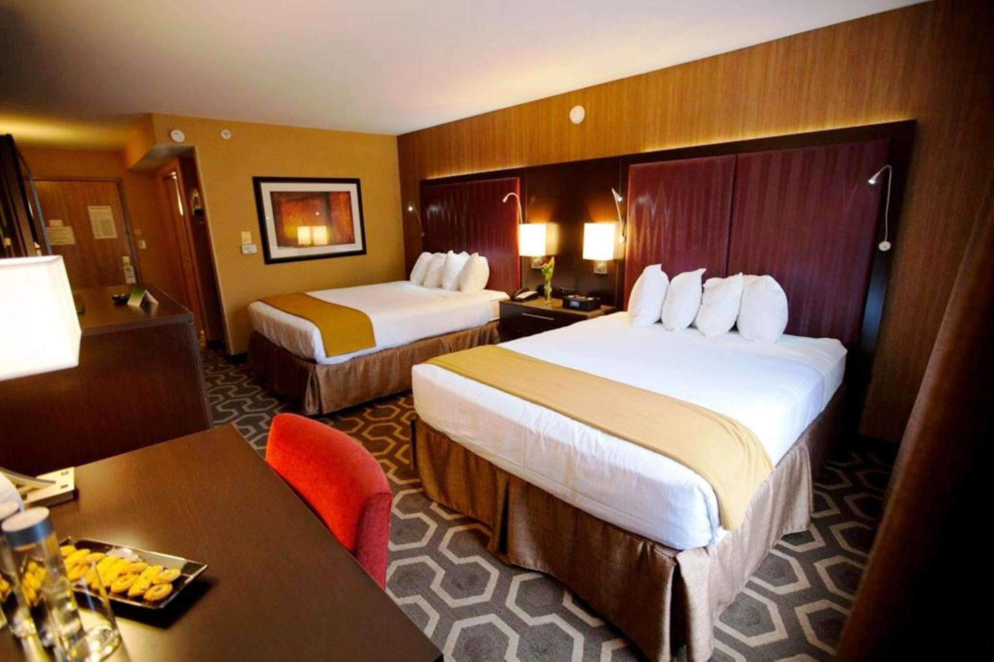 Holiday Inn Express Hotel & Suites Vineland Millville By Ihg Εξωτερικό φωτογραφία