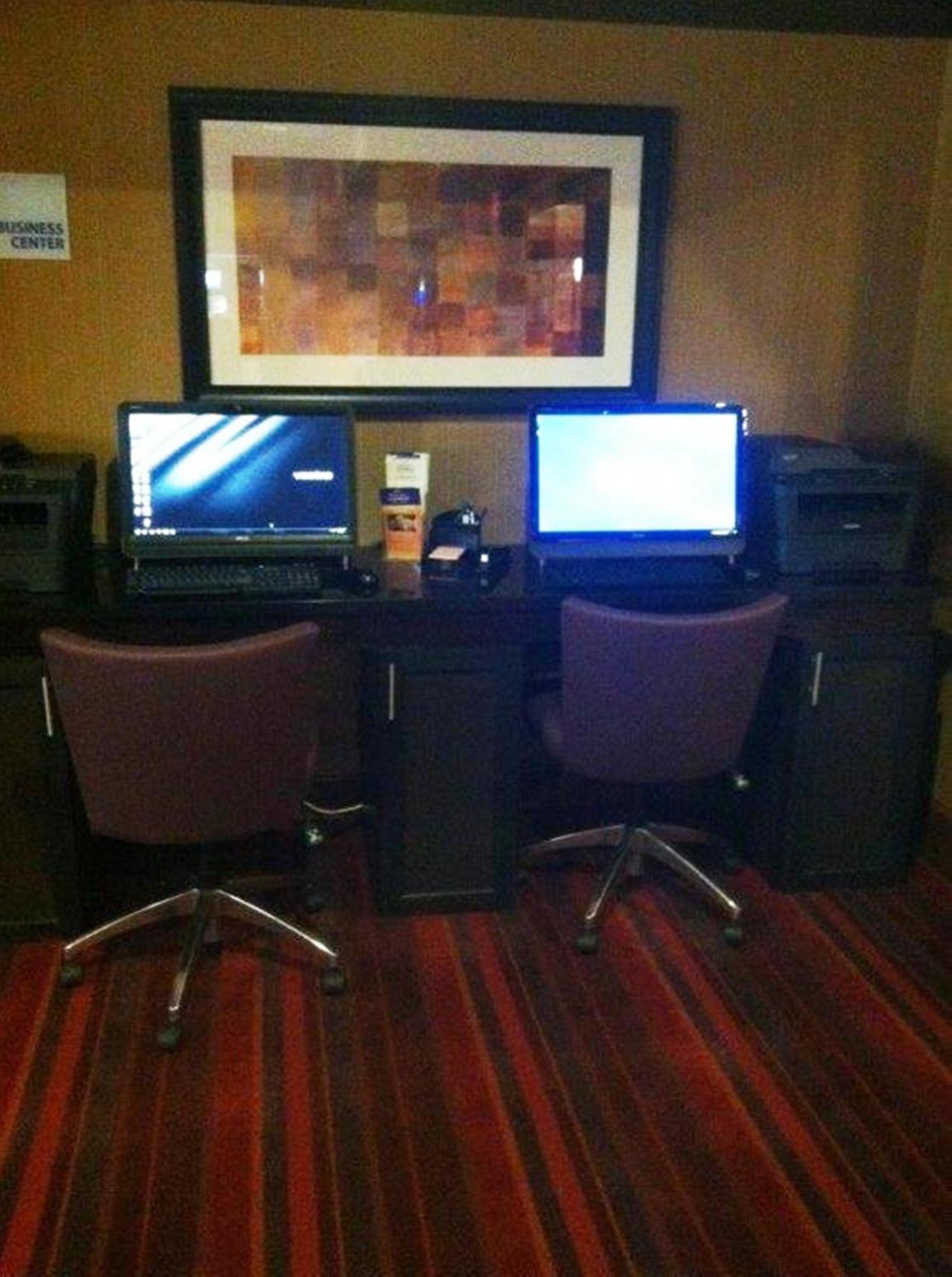 Holiday Inn Express Hotel & Suites Vineland Millville By Ihg Εξωτερικό φωτογραφία